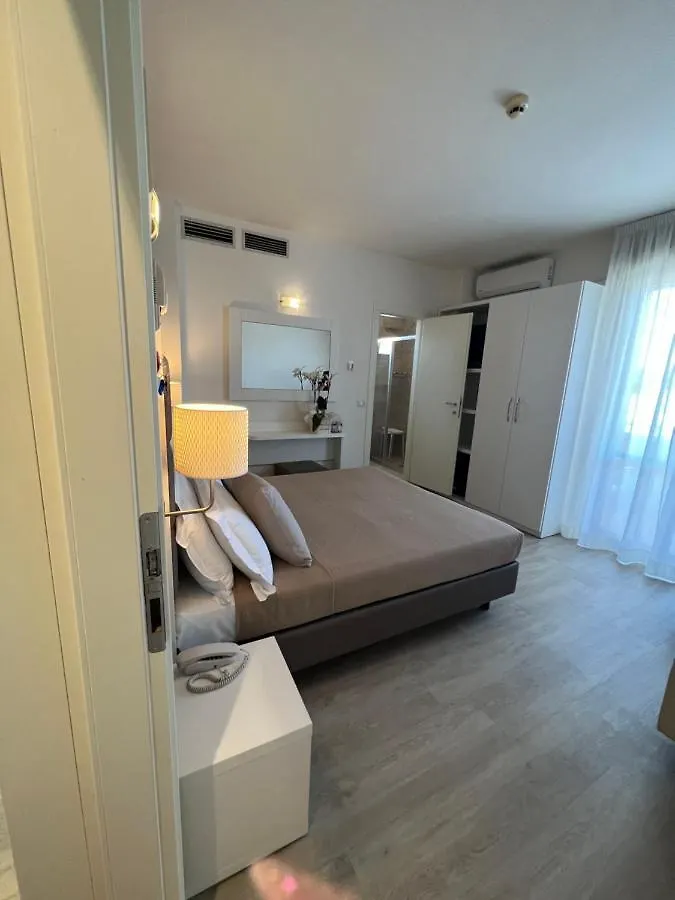 Hotel Ardea 里乔内